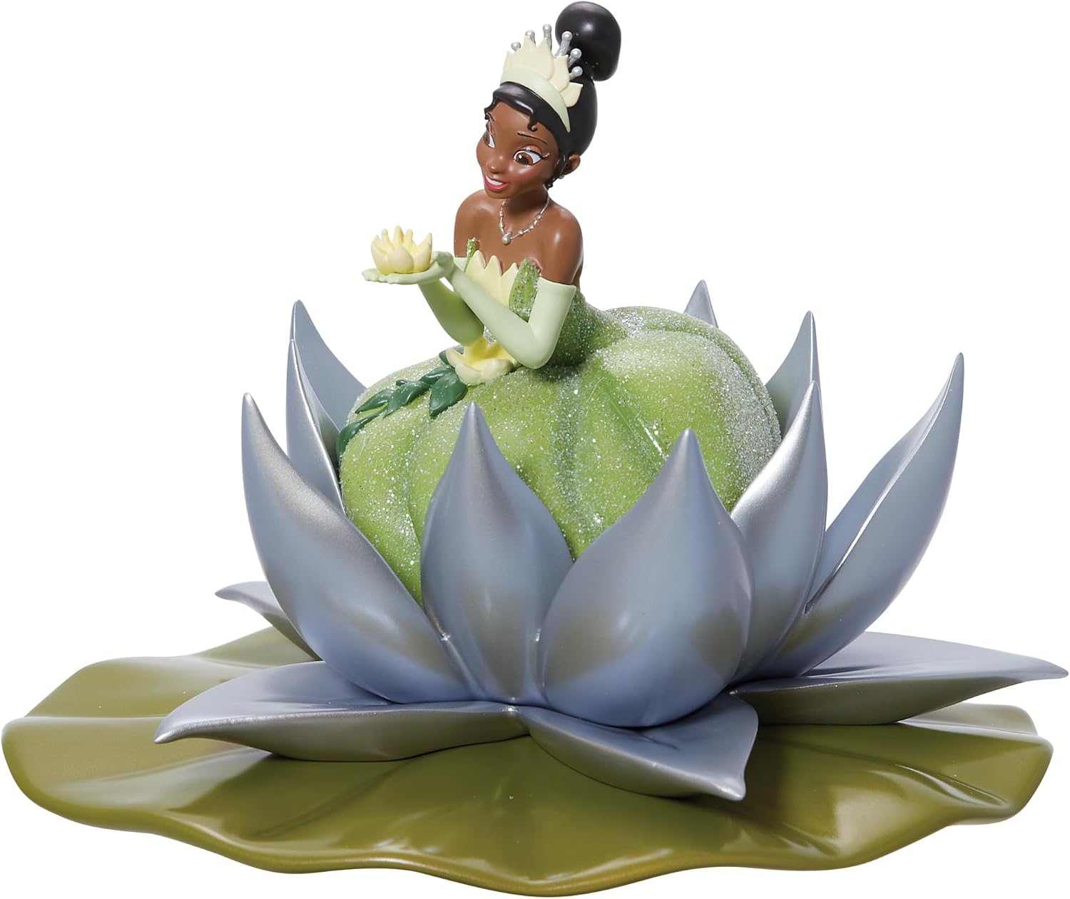 Tiana in Seerose - Disney 100 - Küss den Frosch Icon Figur - Disney Showcase Figur 6013335